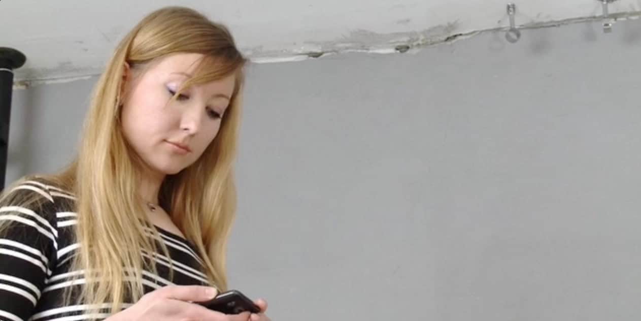 Crush Fetish - Elegant and Beautiful Girl Crushing Snails Under High Heels