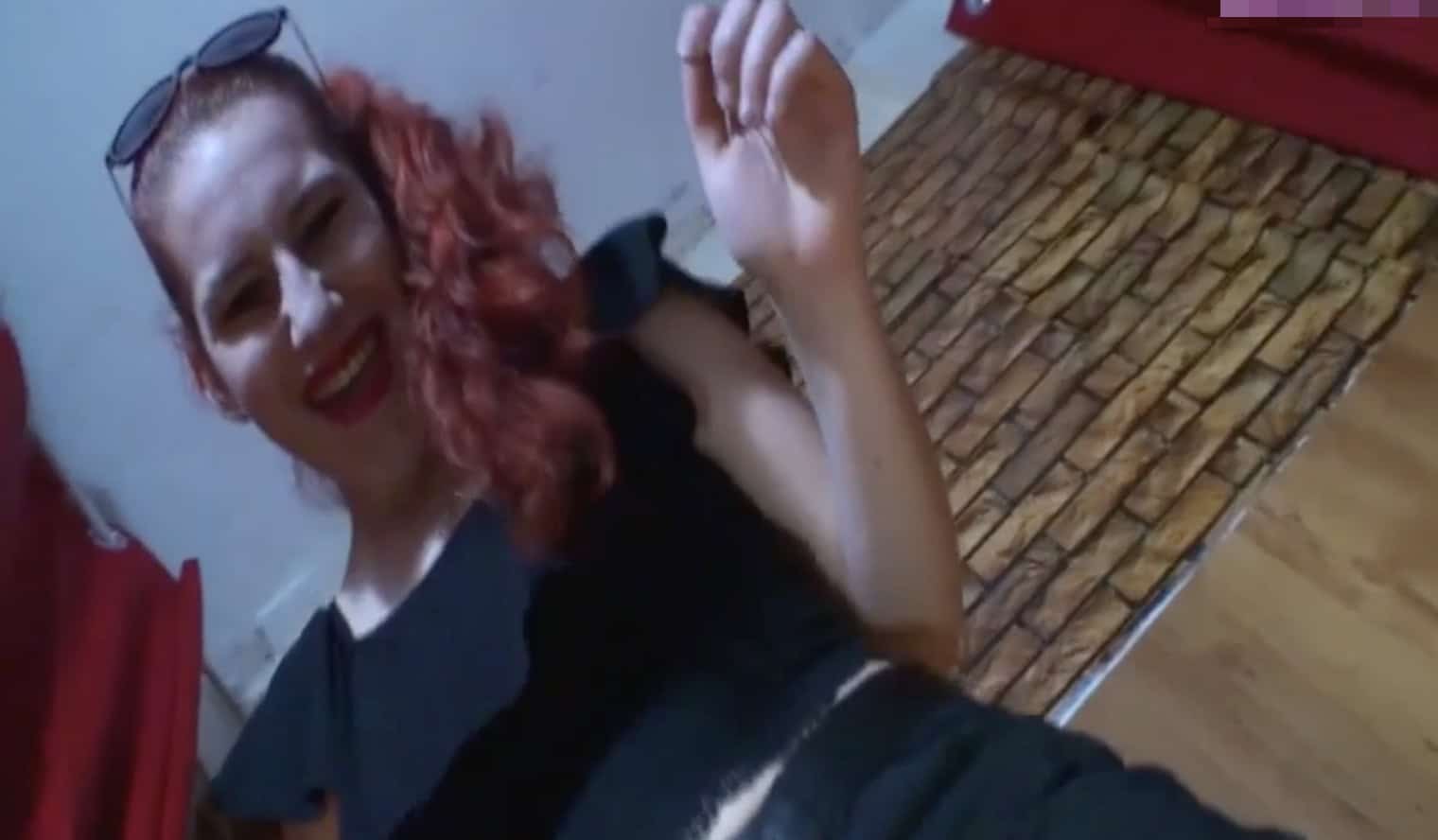 Crush Fetish - Funny Girl Crushes Big Crabs Under Platform Wedge Open High Heels